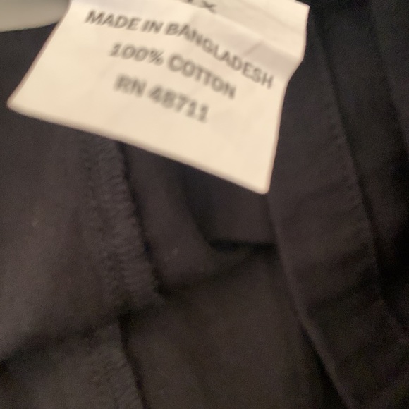 NWT FALLS CREEK Size 2X Adorable Black Pull On Shorts with Belt & Pockets - Picture 4 of 4